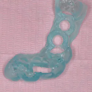 Ghid chirurgical printat 3D